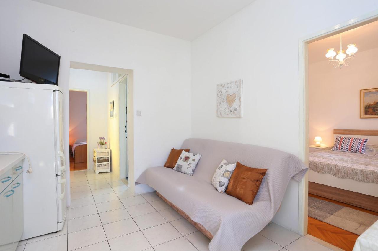 Apartments By The Sea Seget Donji, Trogir - 2029 Экстерьер фото