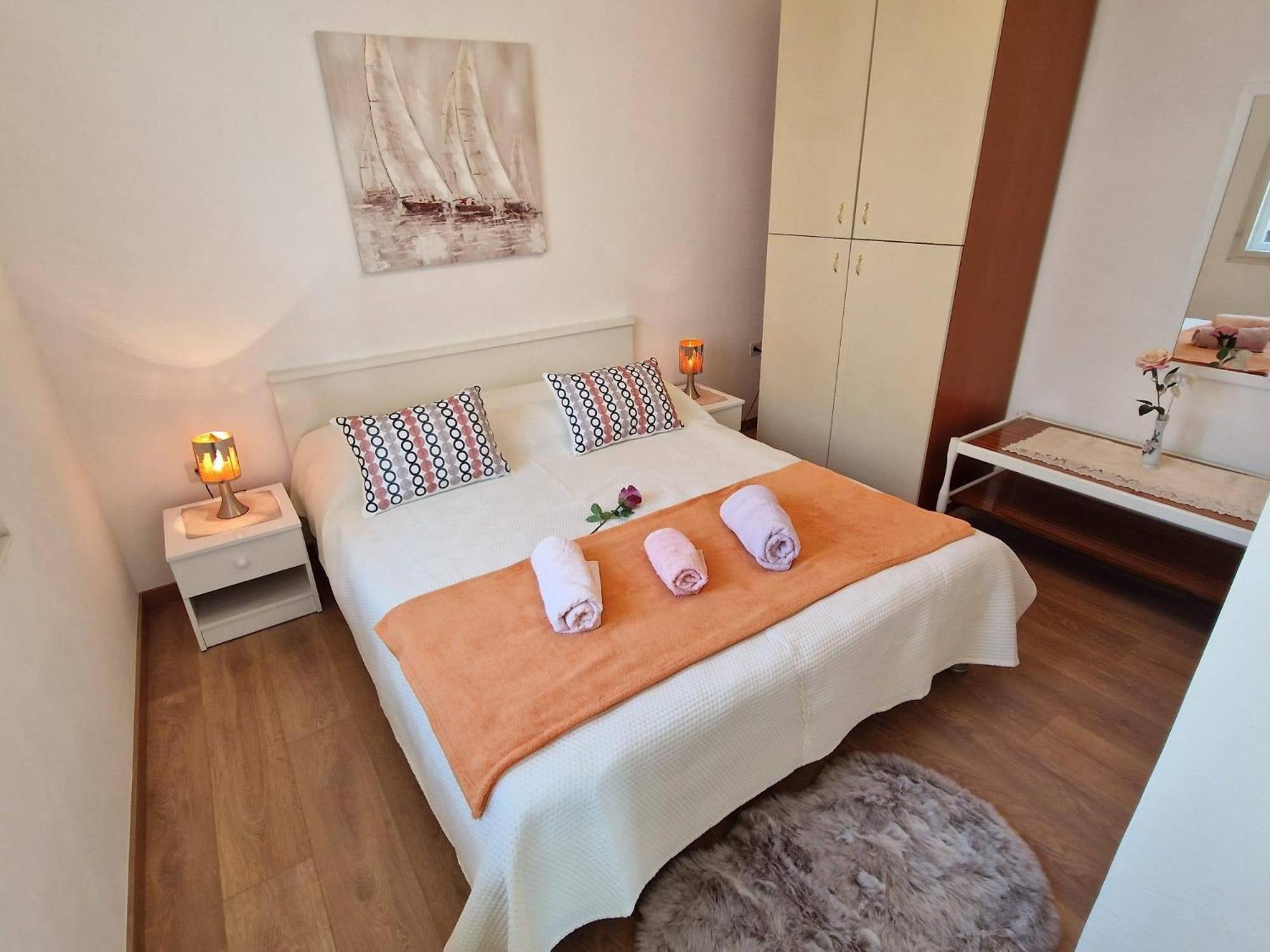 Apartments By The Sea Seget Donji, Trogir - 2029 Экстерьер фото
